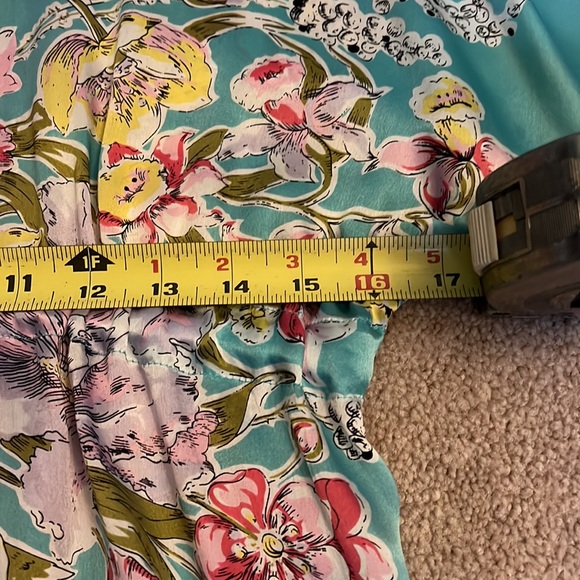 Cabi size Medium 100% silk robe Kimono. - Picture 8 of 10